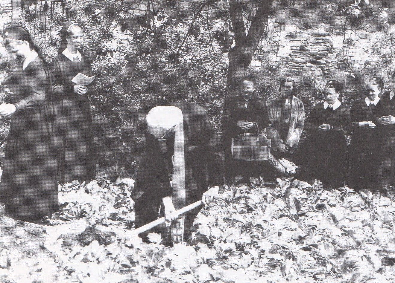 1957 - Erster_Spatenstich_fur_den_Altbau
